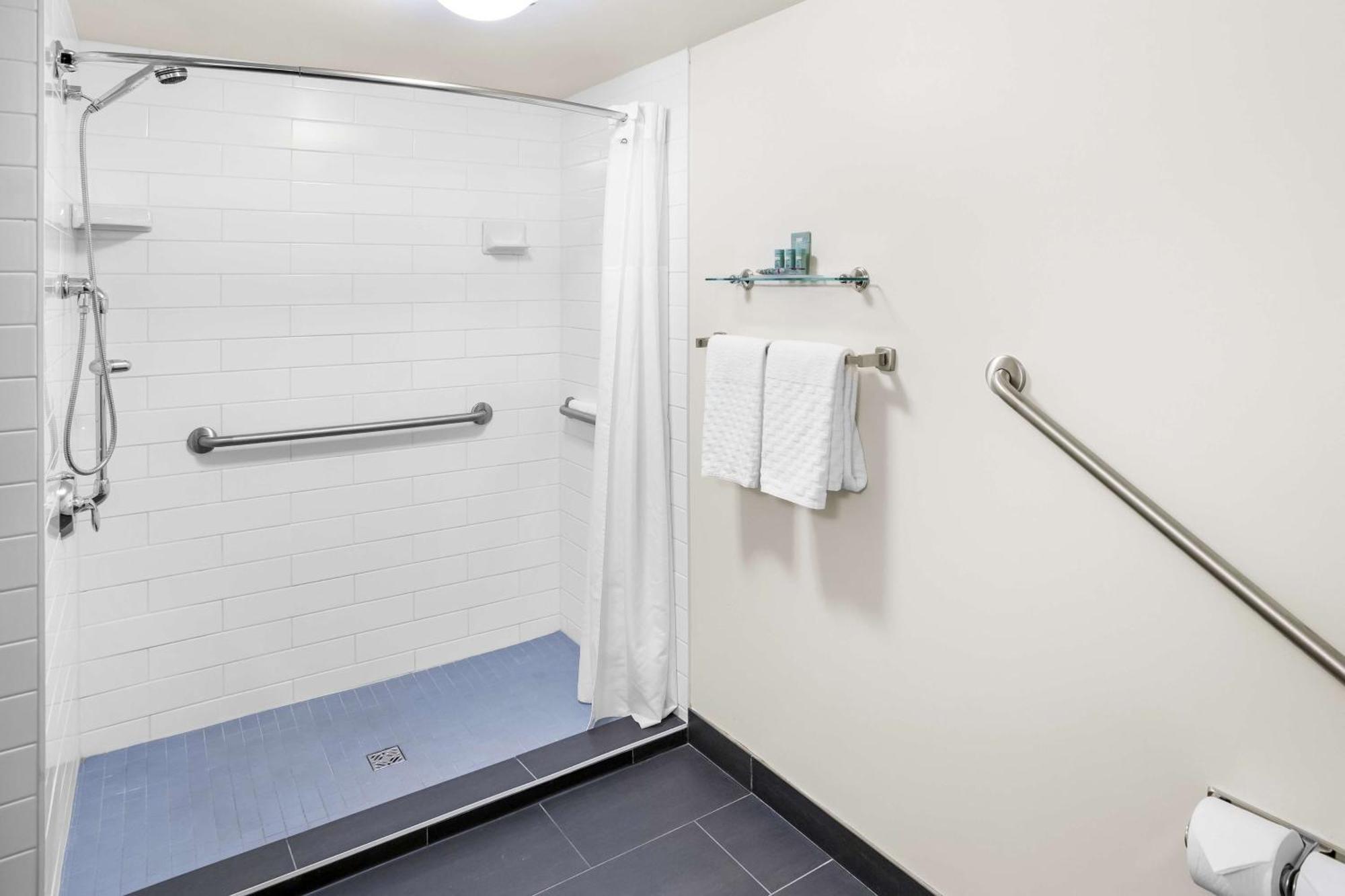 Best Western Томпсън Екстериор снимка