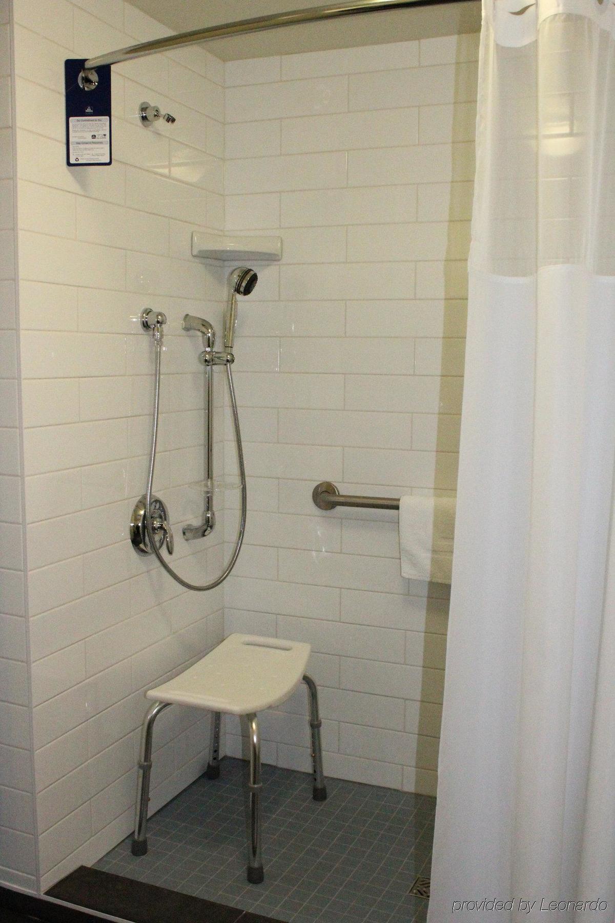 Best Western Томпсън Стая снимка
